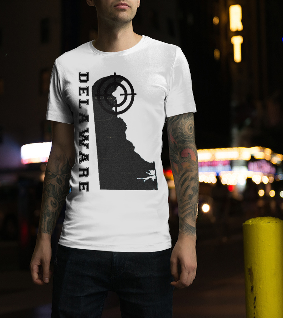 Delaware Maps Vintage Classic Style With Compass Target T-Shirt