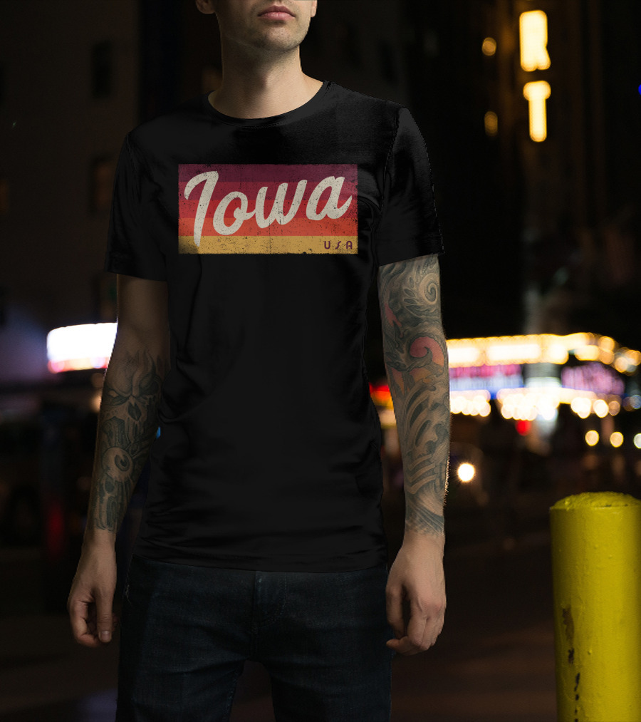 Iowa USA Vintage Classic Retro Stripes T-Shirt