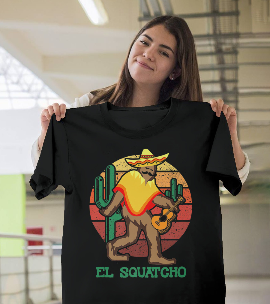 El Squatcho Mexican Sasquatch Bigfoot Cinco De Mayo Cactus Sunset Sombrero Guitar T-Shirt