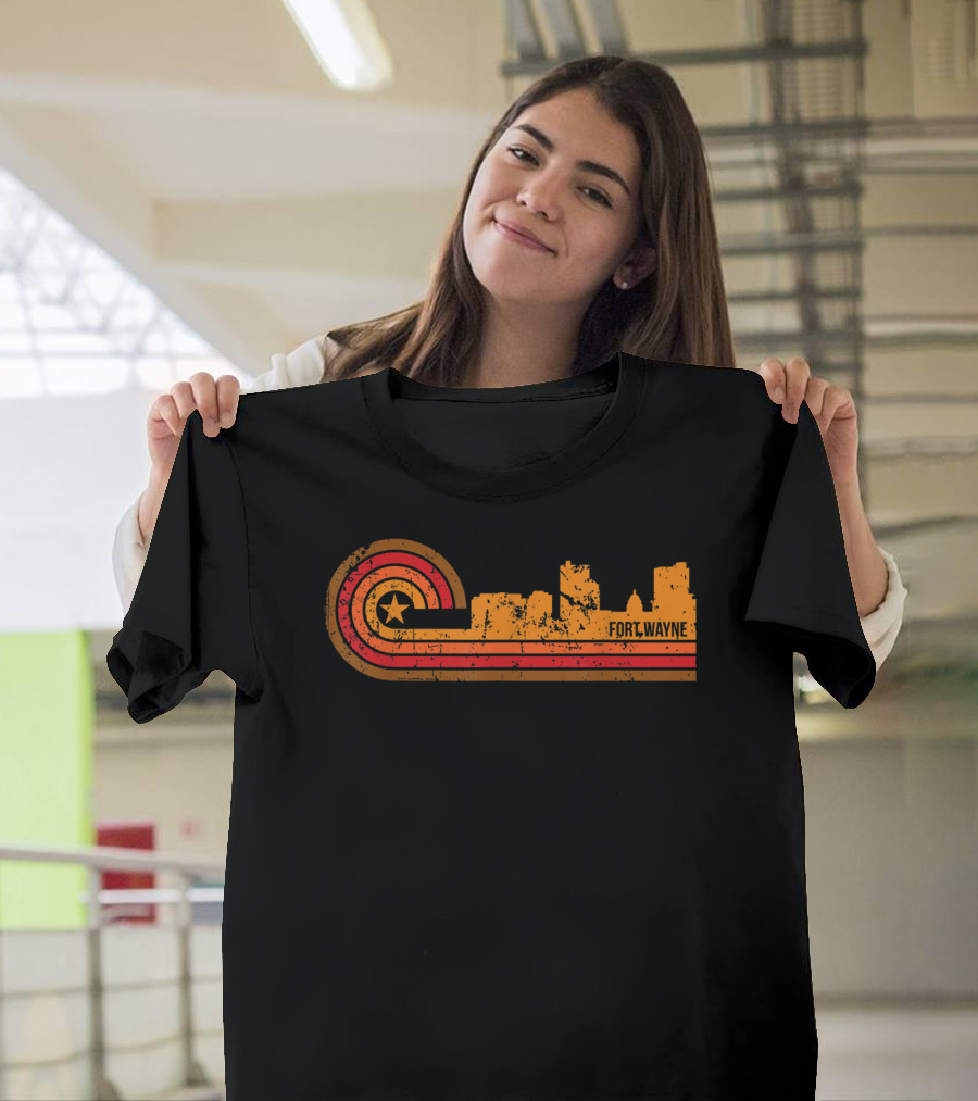 Retro Fort Wayne Indiana Skyline With Star And Stripes T-Shirt