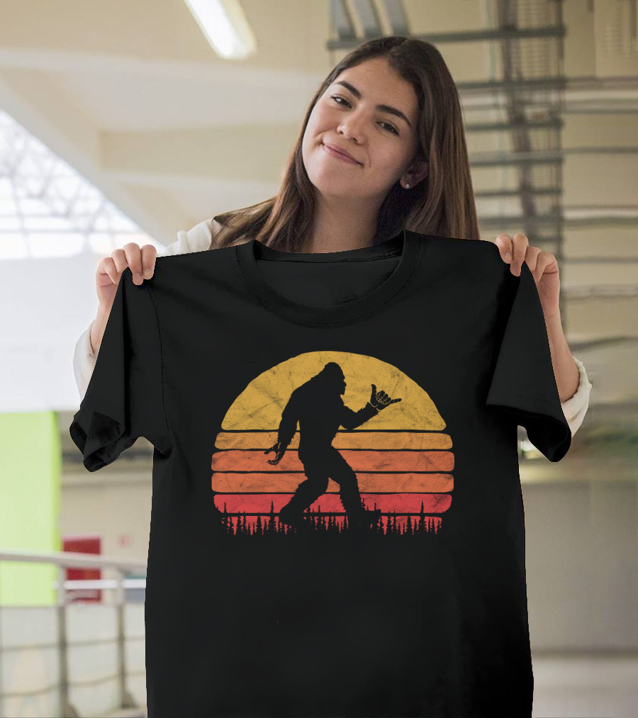 Funny Bigfoot Shaka Aloha Surfer Believe Sunset T-Shirt