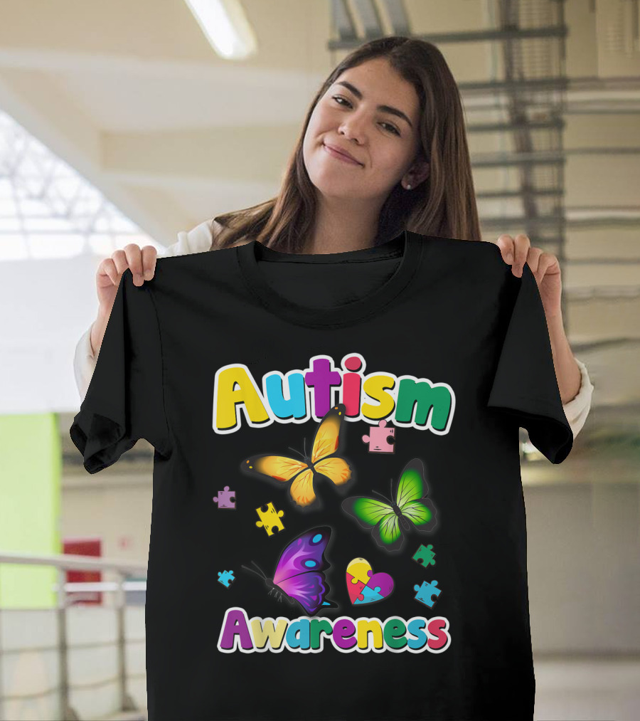 Autism Awareness Butterfly Puzzle Pieces Heart Colorful T-Shirt