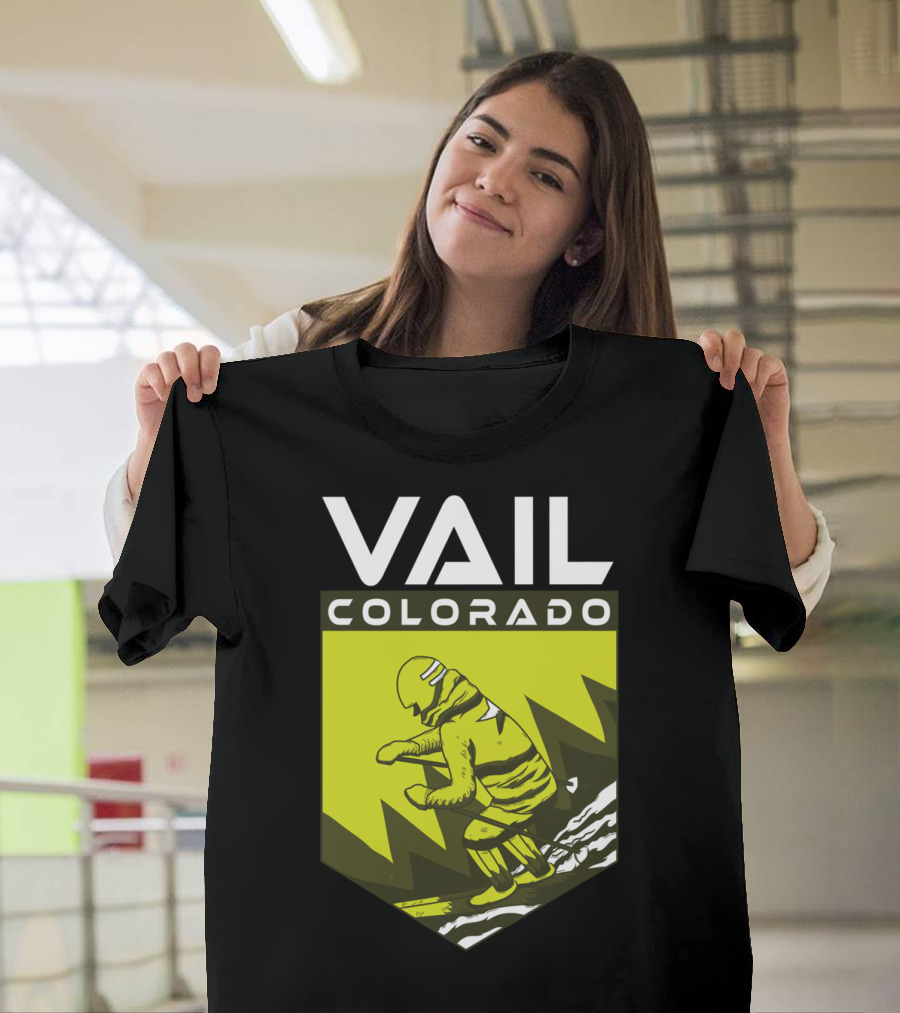 Vail Colorado Ski Snowboard Vintage Skiing T-Shirt