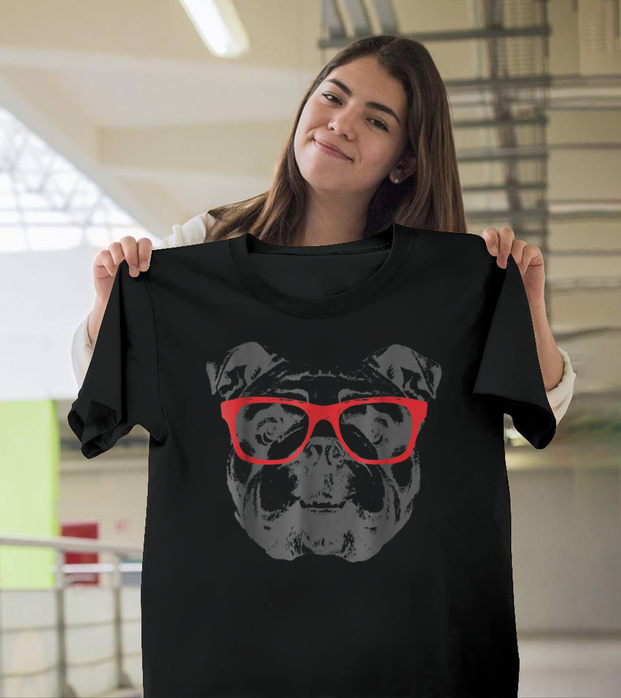 English Bulldog Red Glasses Nice T-Shirt