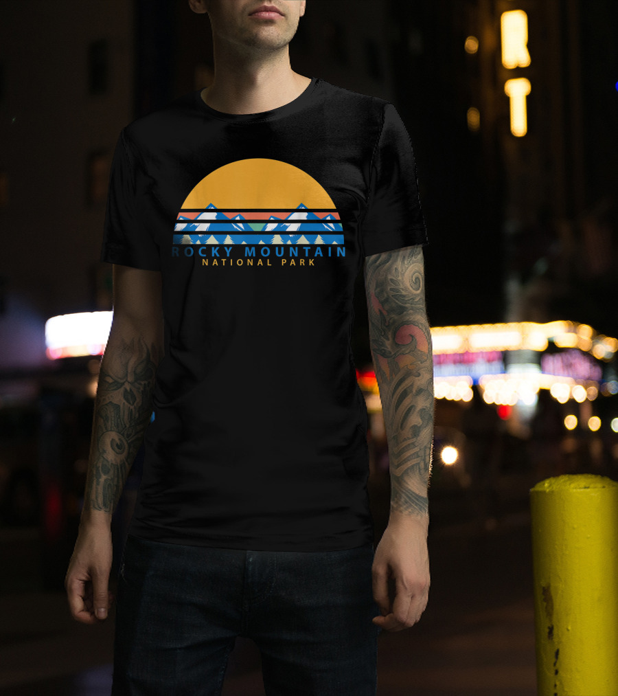 Rocky Mountain National Park Colorado Sunset Peaks Retro Vintage T-Shirt