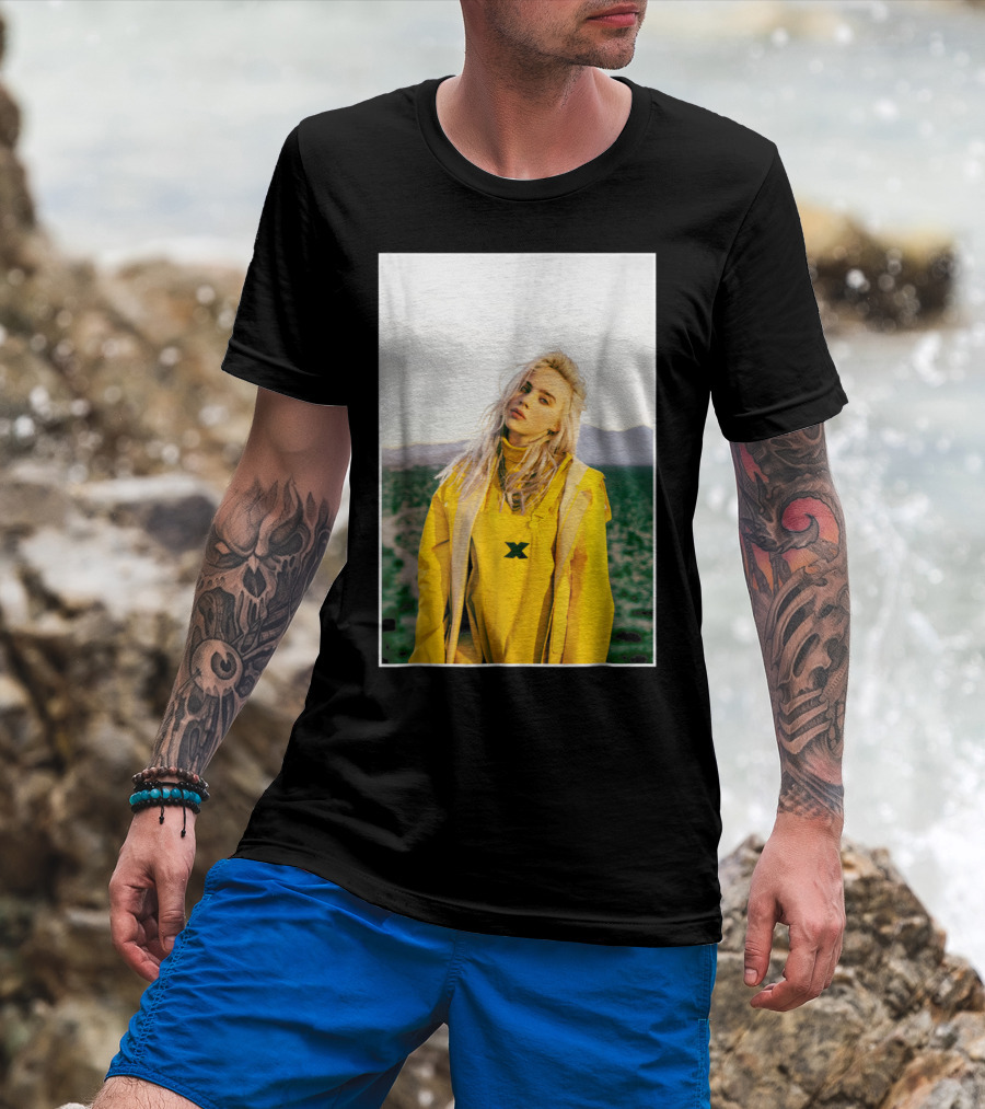 Billie Eilish Yellow Outfit Desert Photo T-Shirt