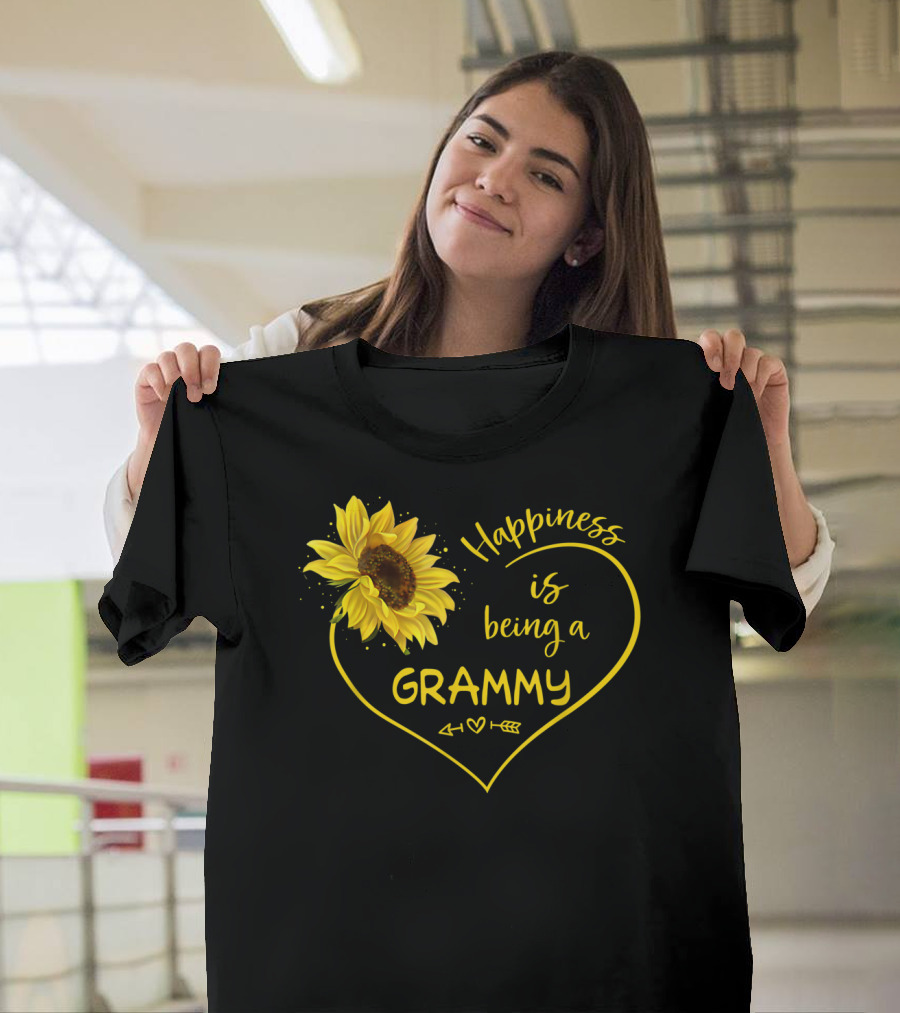Happiness Is Being a Grammy Sunflower Heart With Arrow T-Shirt