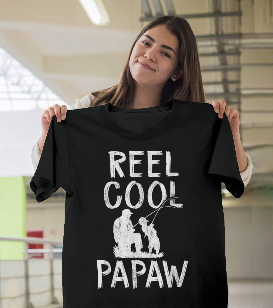Reel Cool Papaw Father's Day Fishing T-Shirt