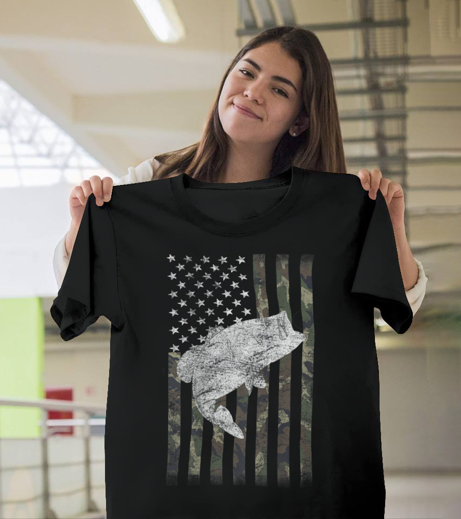 Big Mouth Bass Fishing Camouflage Flag With Stars T-Shirt