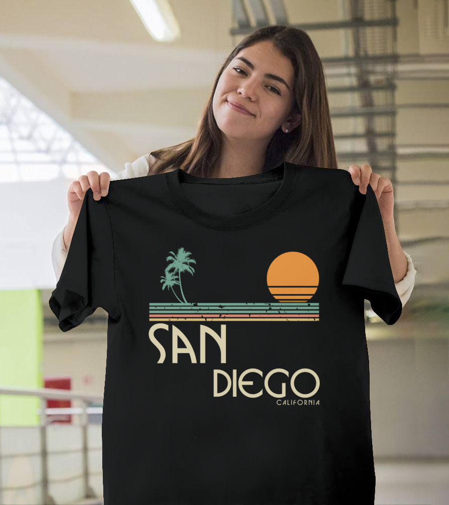 San Diego California Vintage Sunset Palm Trees T-Shirt