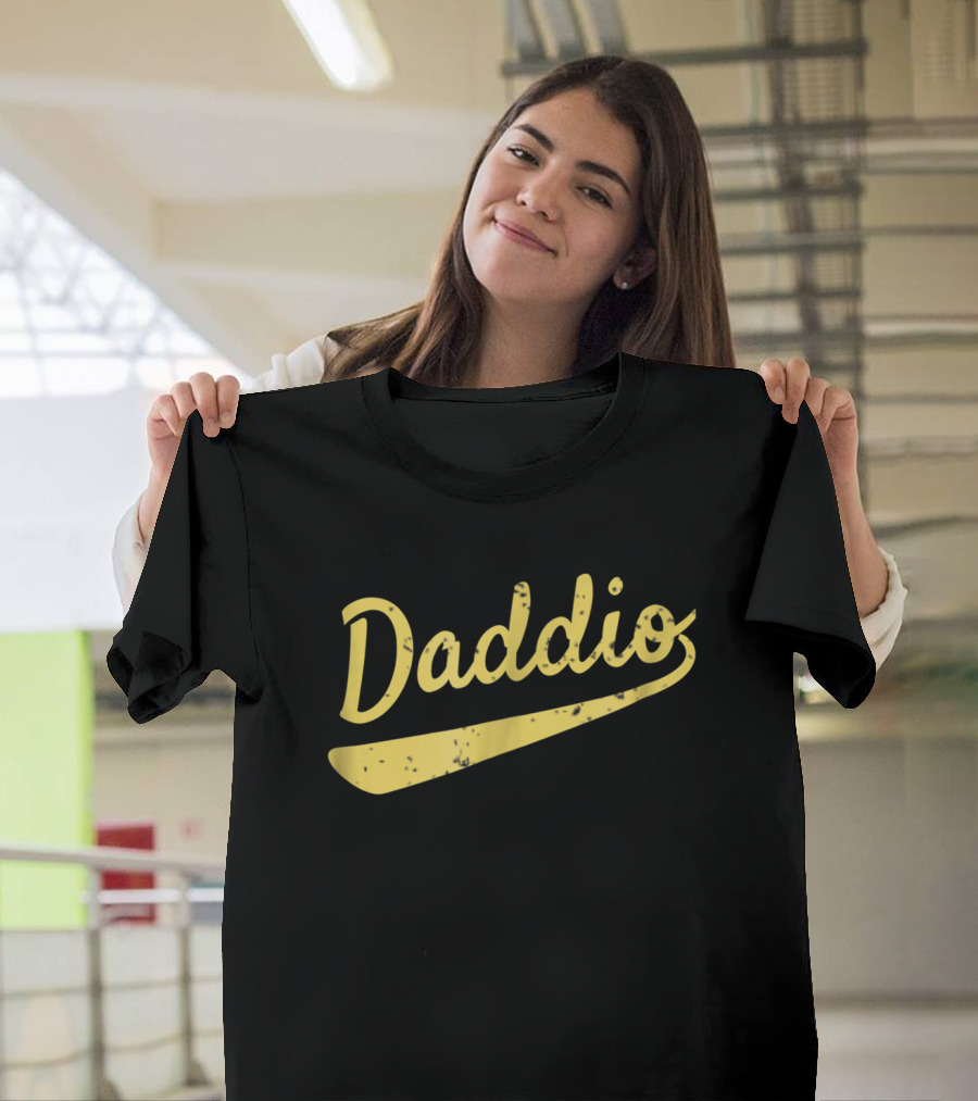 Daddio Cool Vintage Classic Style Mens T-Shirt
