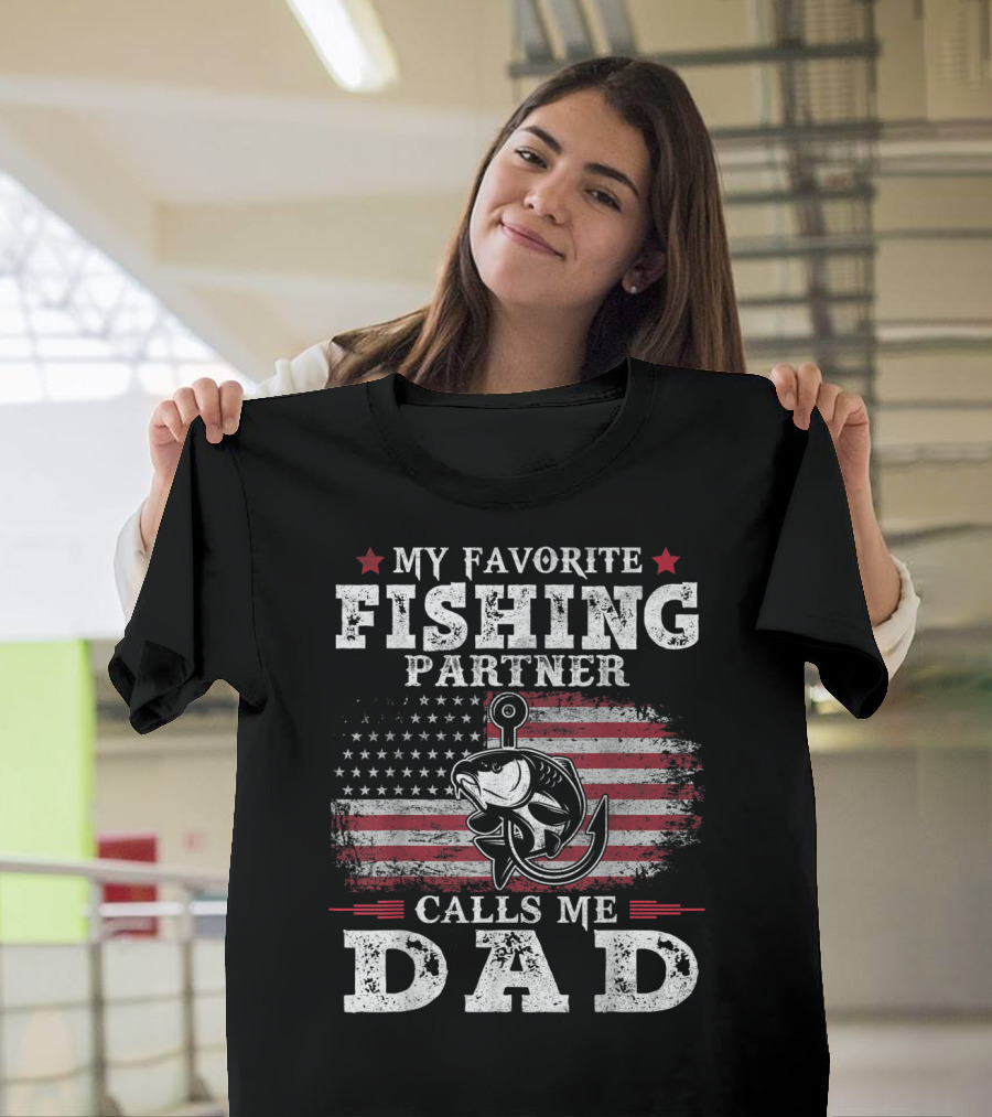 My Favorite Fishing Partner Calls Me Dad American Flag Fish Anchor T-Shirt