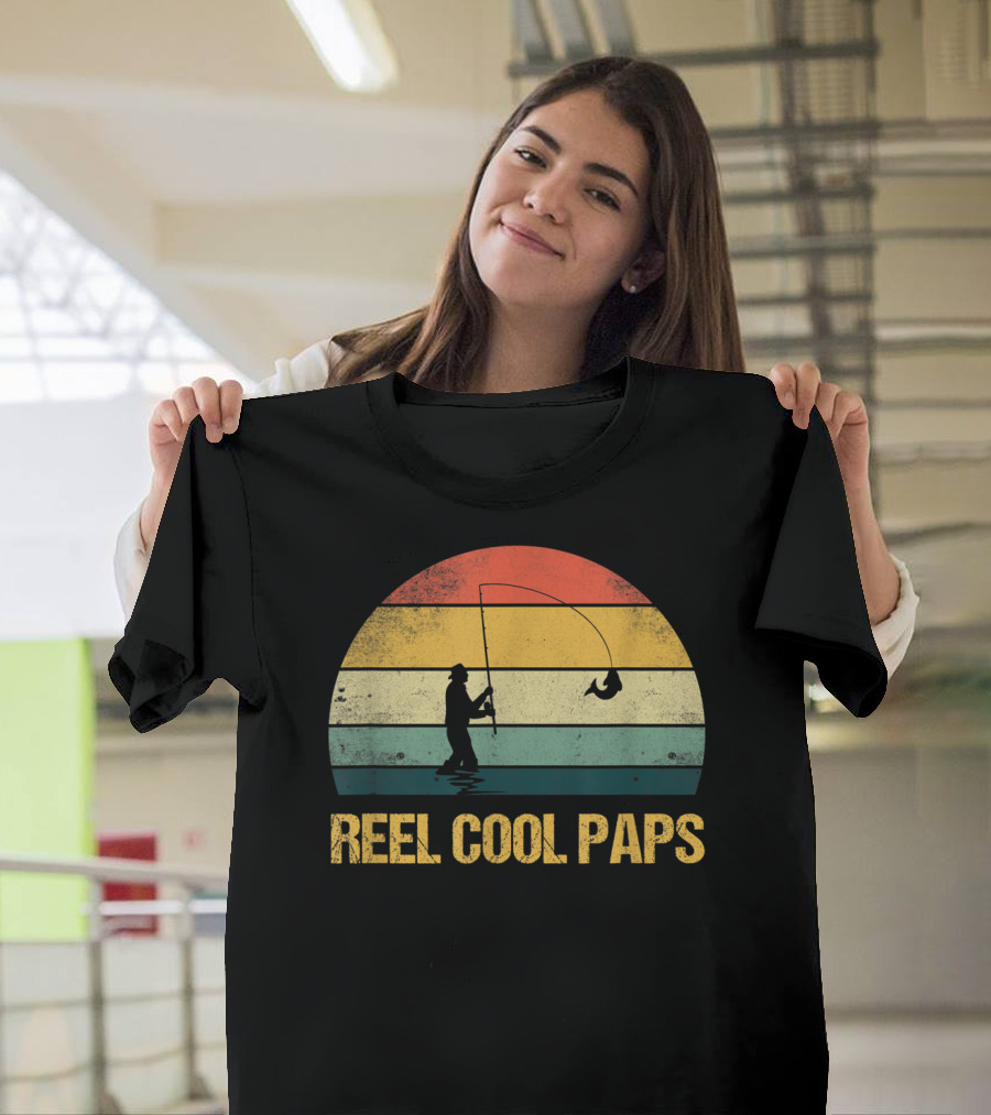 Reel Cool Paps Funny Fishing Retro Father's Day T-Shirt