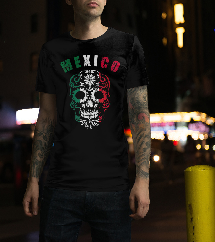 Mexico Distressed Sugar Skull Soccer Fan T-Shirt