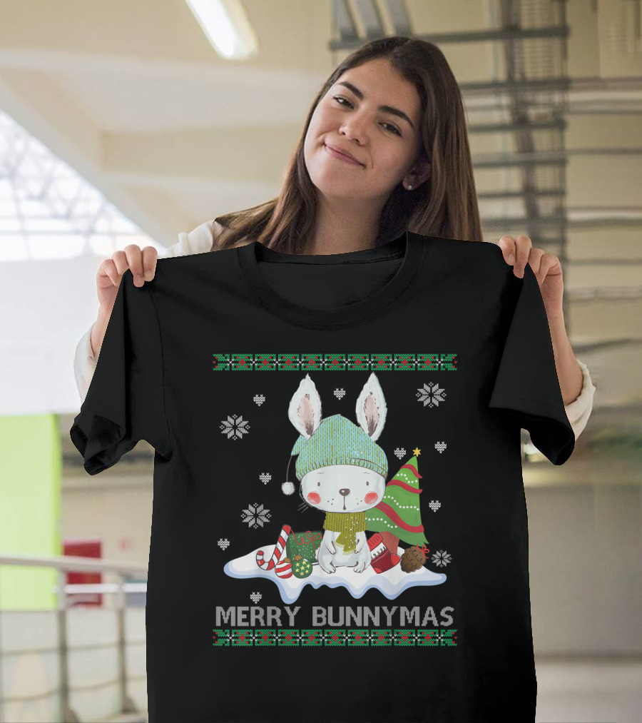 Merry Bunnymas Cute Bunny with Santa Hat and Christmas Tree T-Shirt