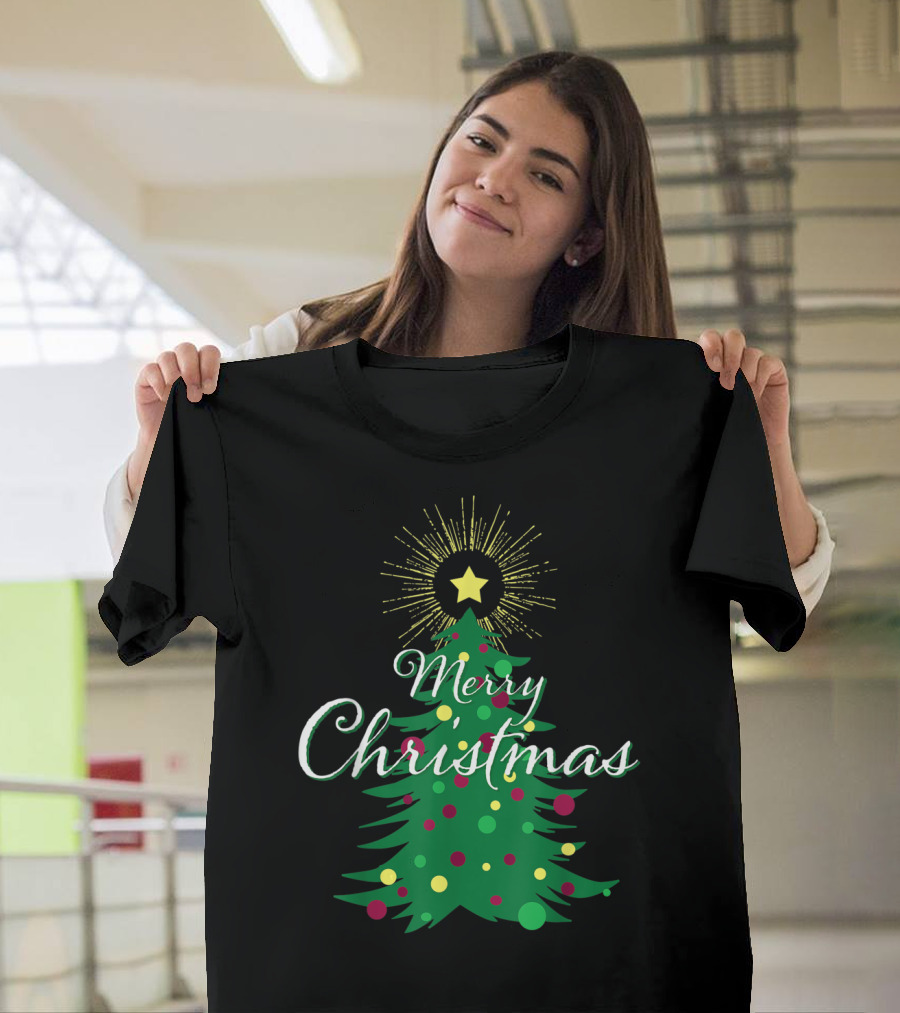 Merry Christmas Tree With Star And Colorful Ornaments For Family Party T-Shirt