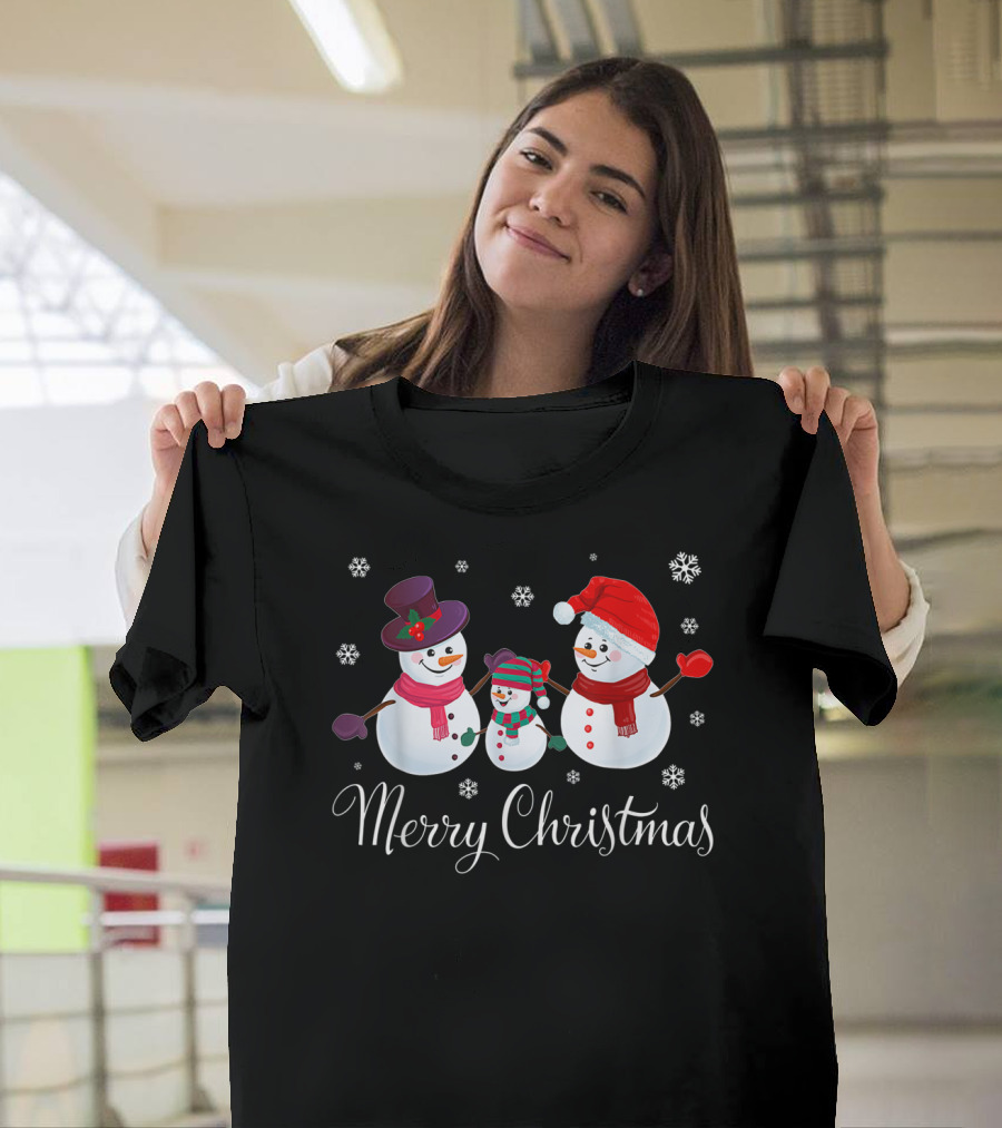 Merry Christmas Family Snowman Snowflakes Holiday Scene T-Shirt