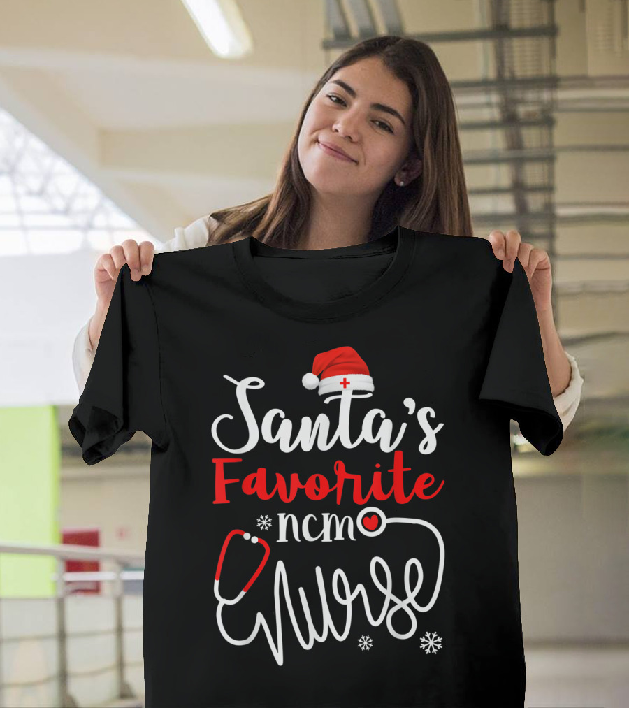 Santa's Favorite Ncm Nurse Hat Stethoscope Snowflakes T-Shirt