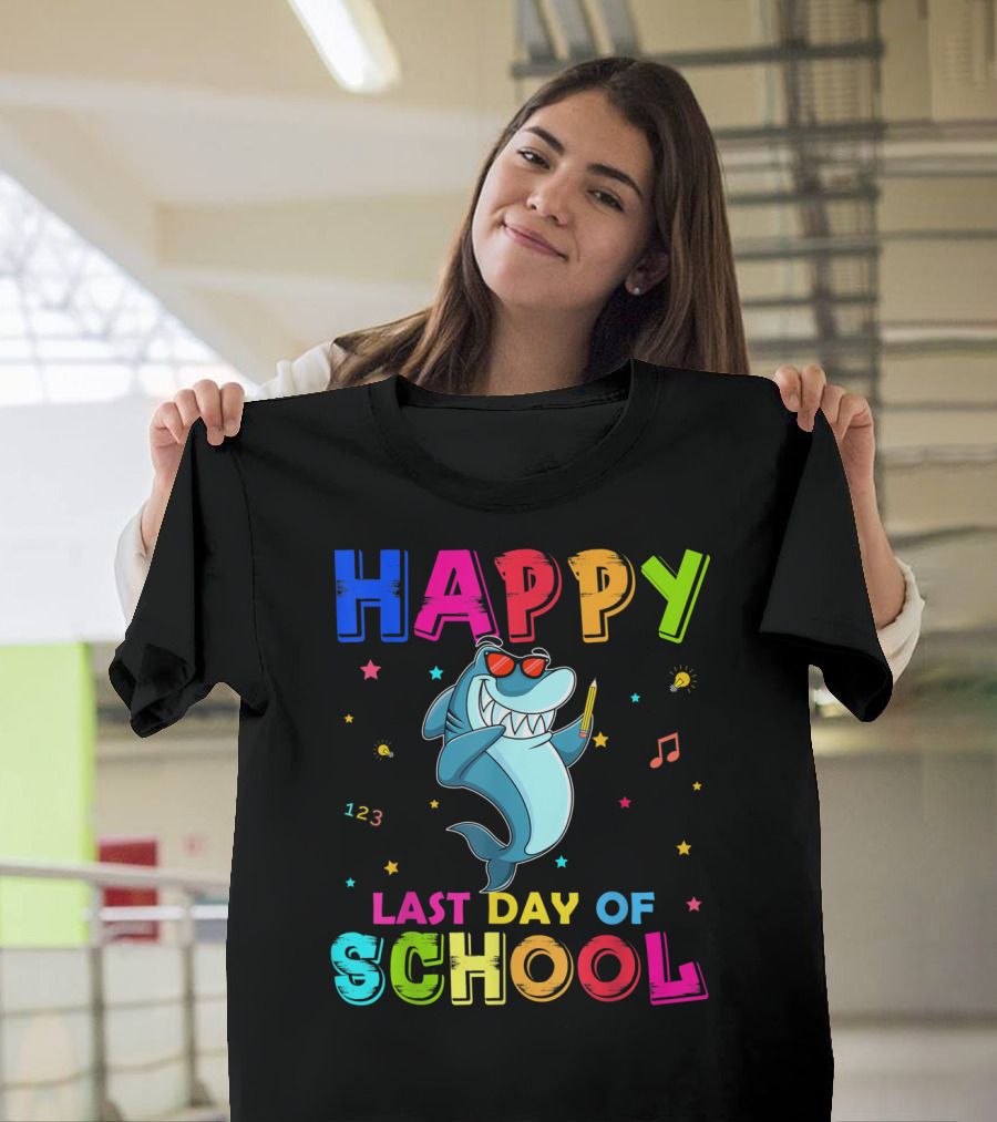Happy Last Day Of School Dabbing Shark 123 Music Notes T-Shirt