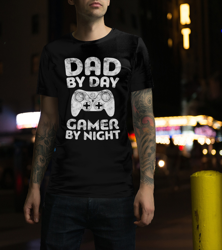 Dad By Day Gamer By Night Game Controller T-Shirt