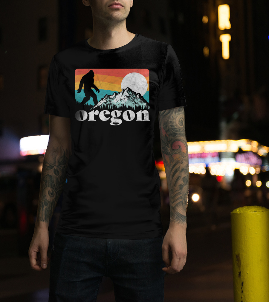 Bigfoot Oregon Mountains Retro Sunset T-Shirt