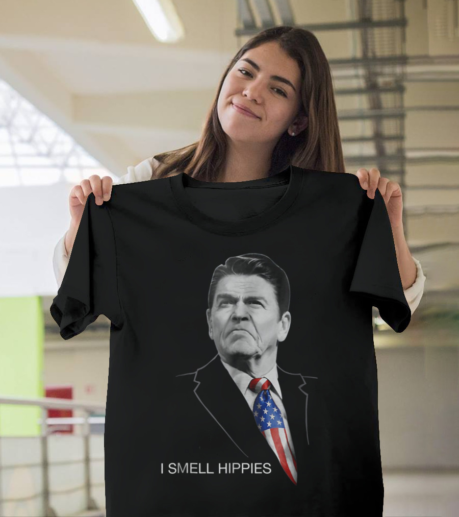 Ronald Reagan I Smell Hippies Patriotic Conservative T-Shirt