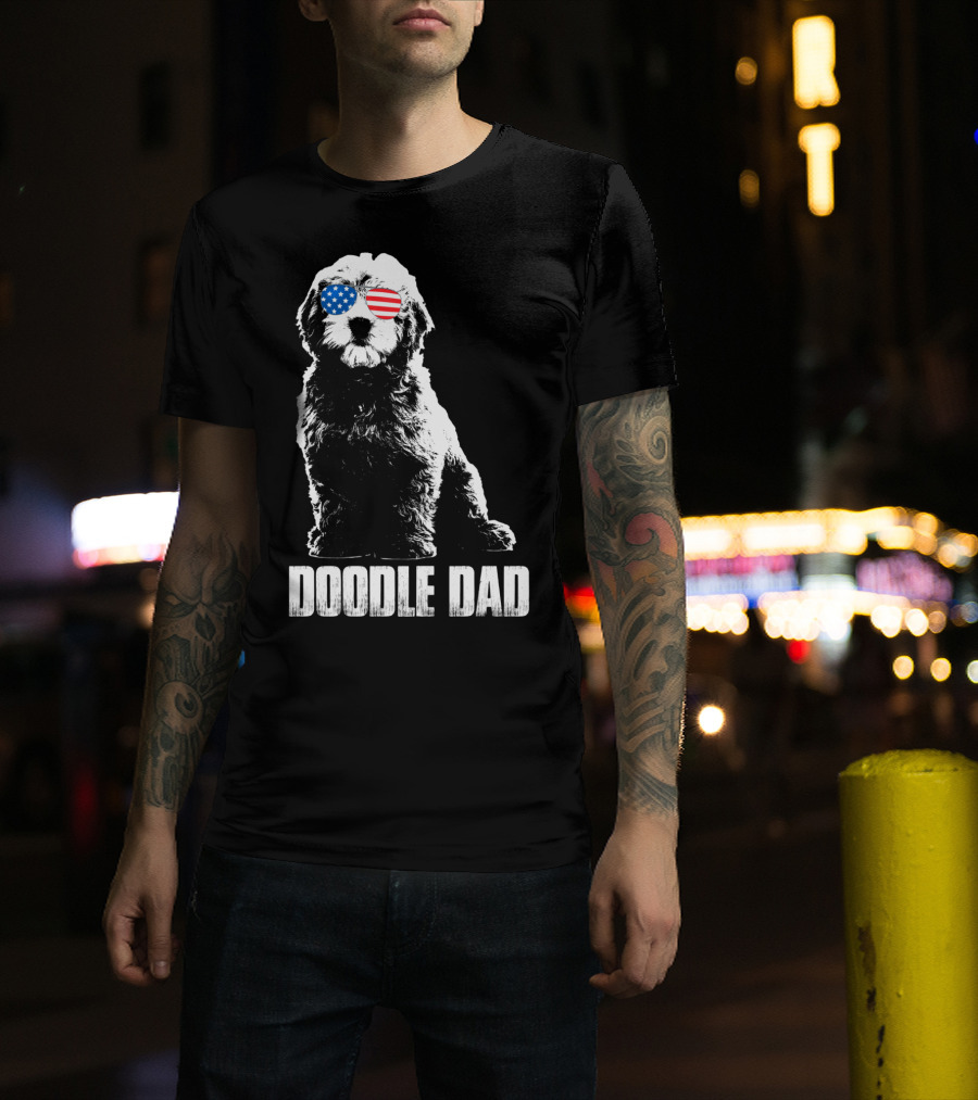 Doodle Dad Goldendoodle Vintage Patriotic American Flag Sunglasses T-Shirt