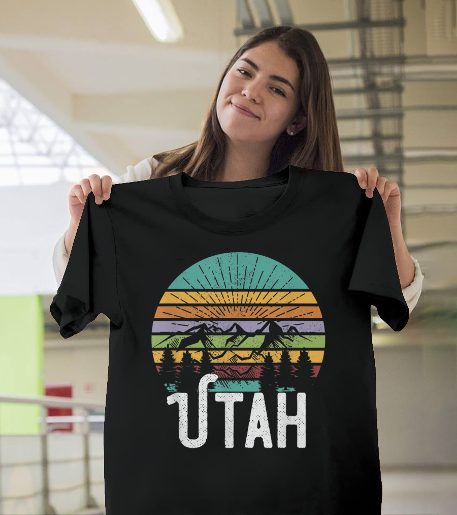 UTAH Vintage Mountain 70's 80's Style Retro Sunset Landscape T-Shirt