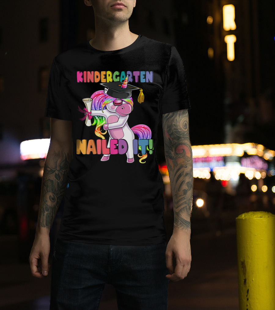Kindergarten Nailed It Flossing Unicorn Graduation T-Shirt