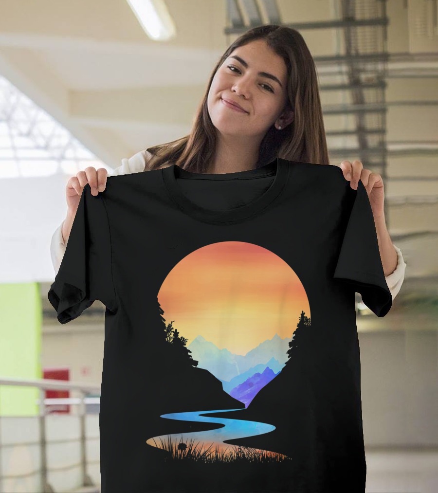 Outdoor Sunset Vintage Style Mountains Sun Nature River Landscape T-Shirt