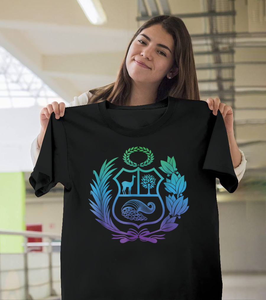 Peru Escudo de Armas Peruano Colorful Coat of Arms T-Shirt
