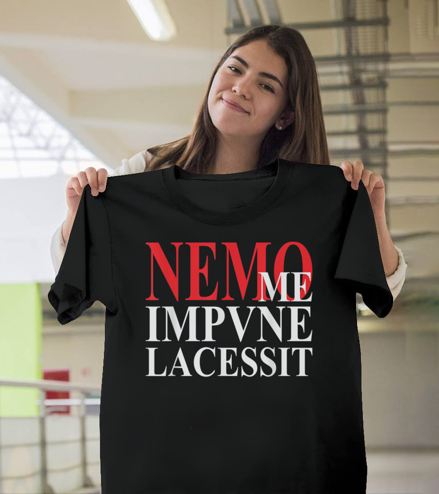 Nemo Me Impune Lacessit Old Latin Phrase Red and White T-Shirt