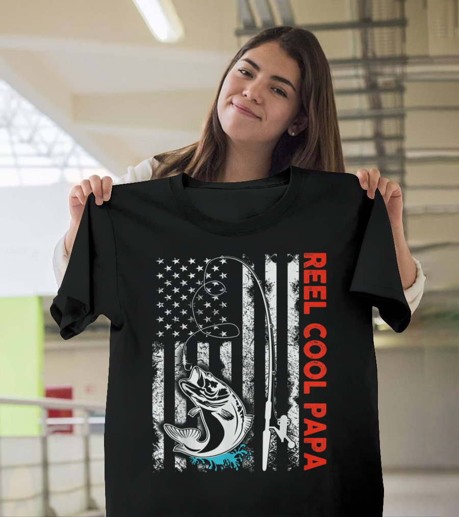 Reel Cool Papa American Flag Fishing Family Fun T-Shirt