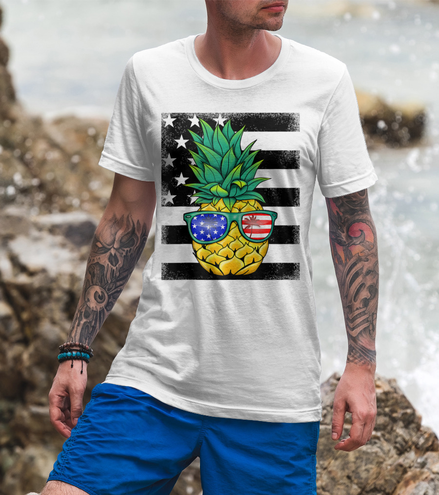 Hawaiian Pineapple With American Flag Sunglasses On Distressed Stars And Stripes Background T-Shirt