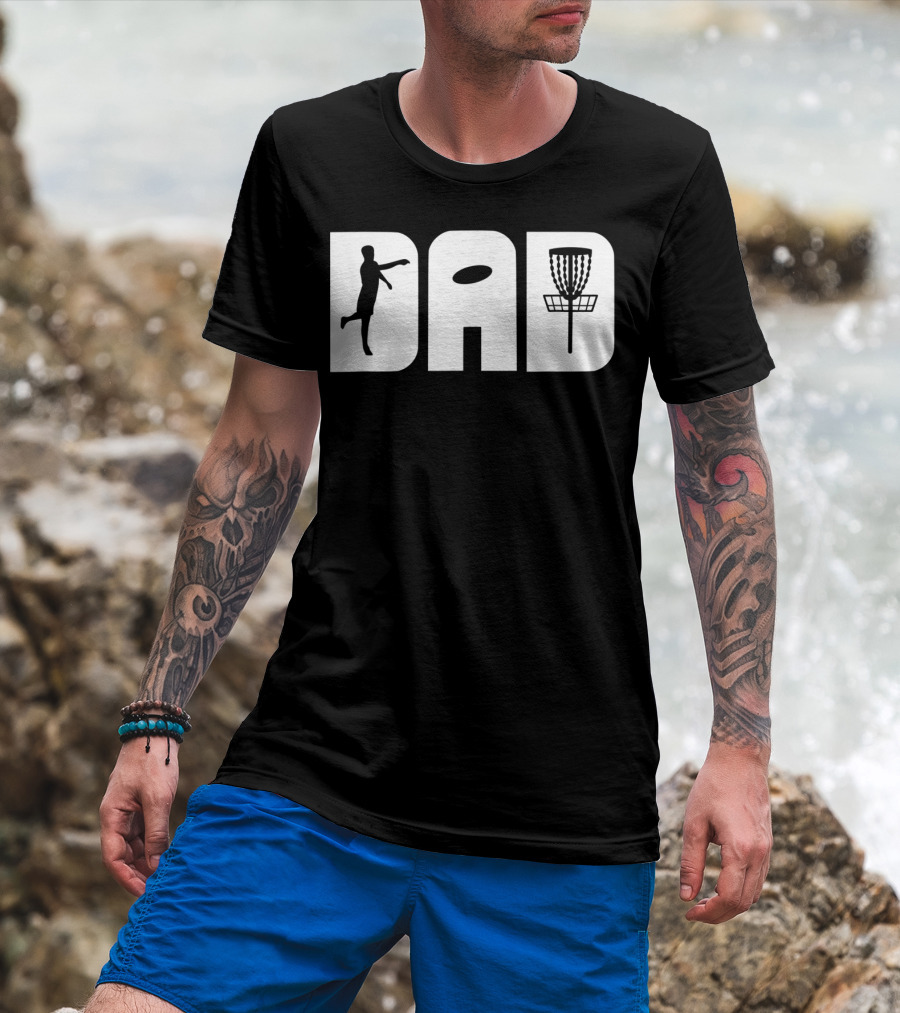Funny Disc Golf Dad Throwing Frisbee Basket T-Shirt