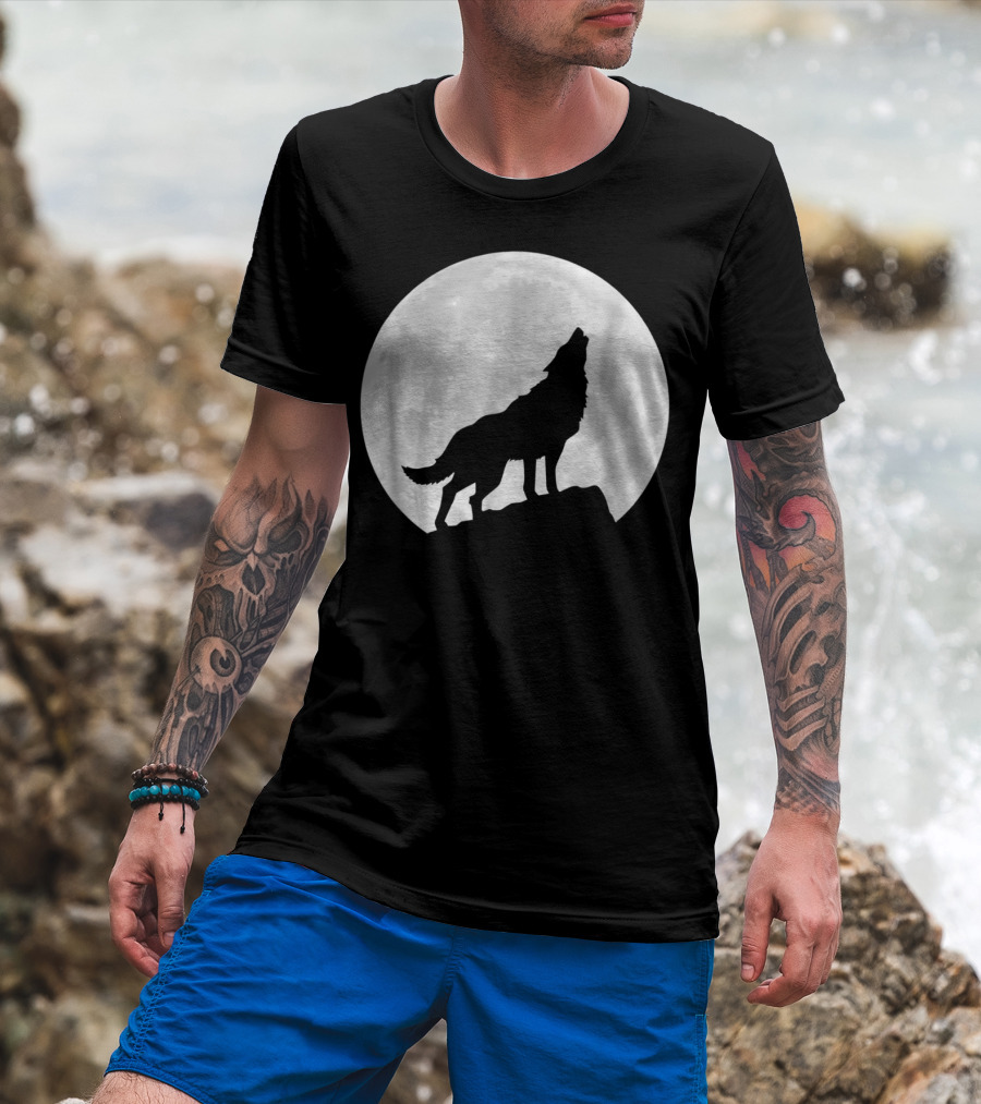 Wolf Howling At Full Moon Spirit Animal T-Shirt