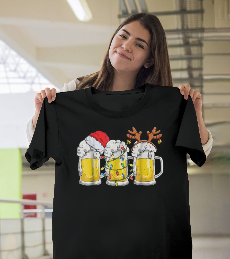 Santa Beer Mug Reindeer Xmas Lights Festive Reinbeer T-Shirt