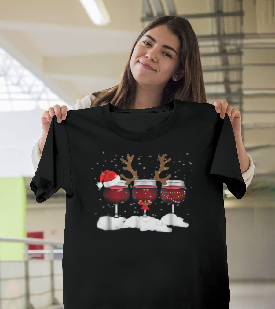 Christmas Merry Red Wine Glasses with Santa Hat Reindeer Antlers and Snow T-Shirt