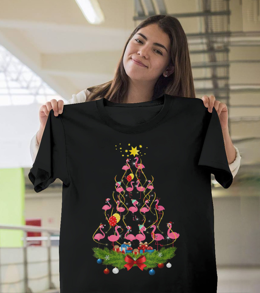 Pink Flamingo Christmas Tree With Santa Hats and Festive Decorations T-Shirt