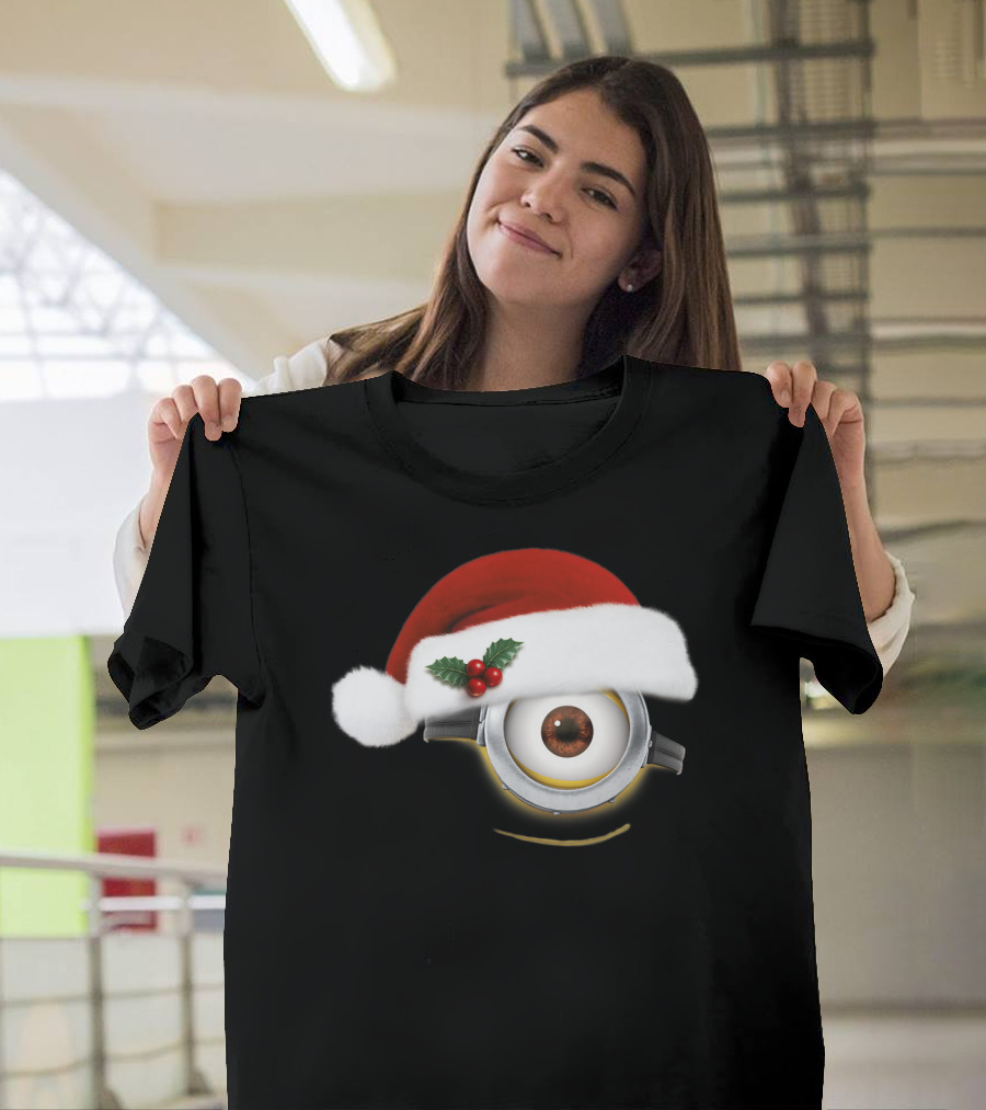 Despicable Me Minions Christmas Santa Hat Holiday T-Shirt
