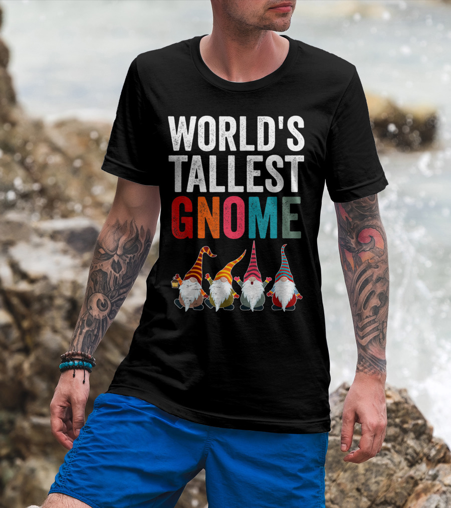World's Tallest Gnome Christmas Lovers Funny Gnomes T-Shirt
