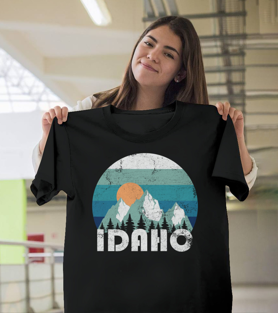 Idaho Mountains Retro Sunset Forest Scenic T-Shirt