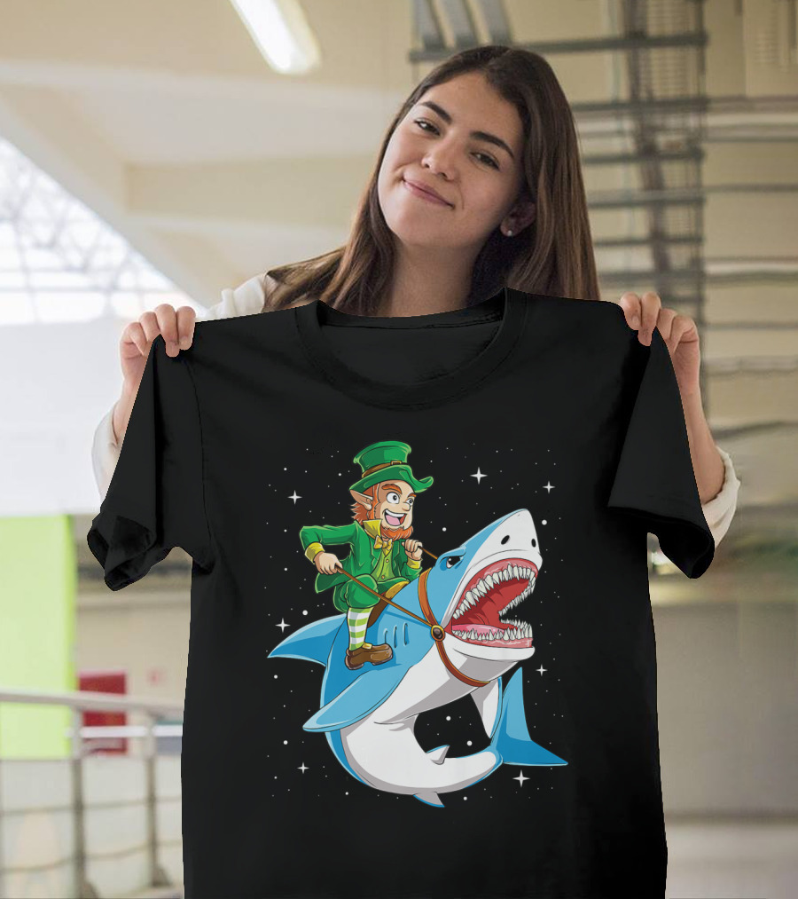 Leprechaun Riding Shark Happy St Patricks Day Fun Boys Adventure T-Shirt