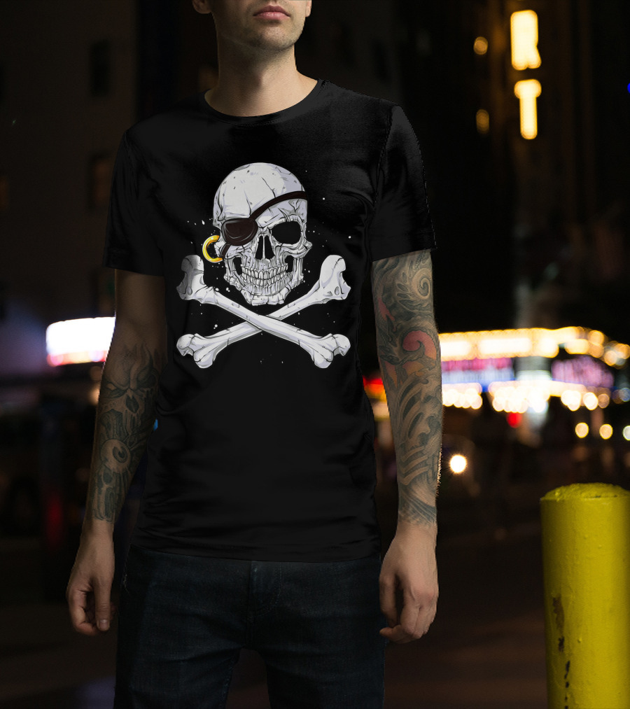 Jolly Roger Skull Crossbones Pirate Eye Patch Gold Earring T-Shirt