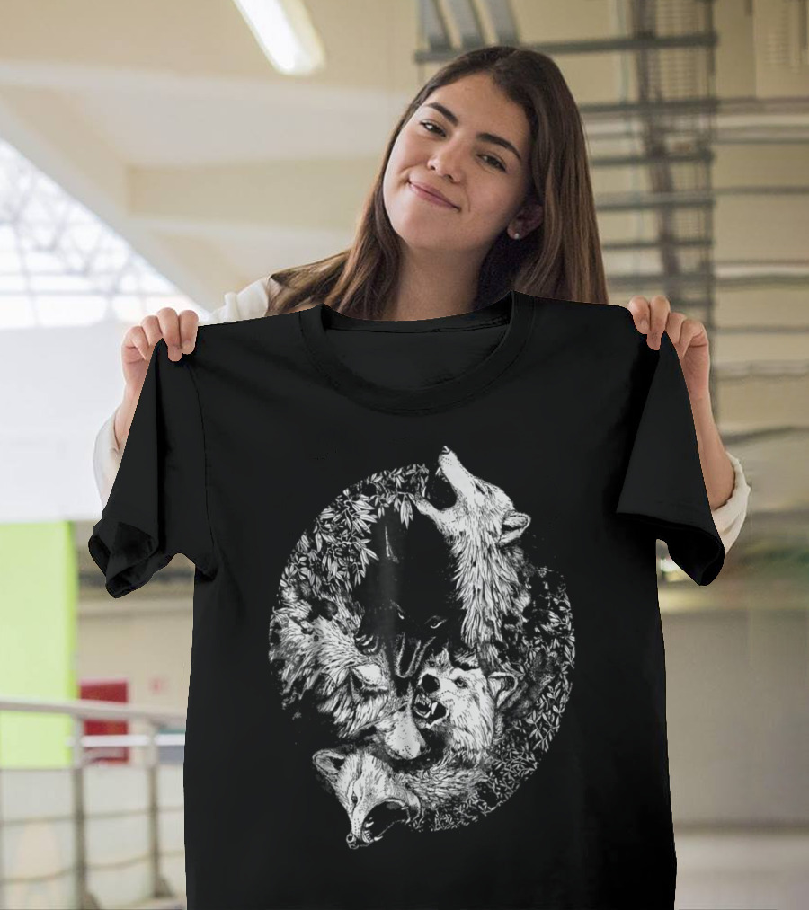 Loves Wolves Wild Wolf Howling Pack Nature Forest T-Shirt