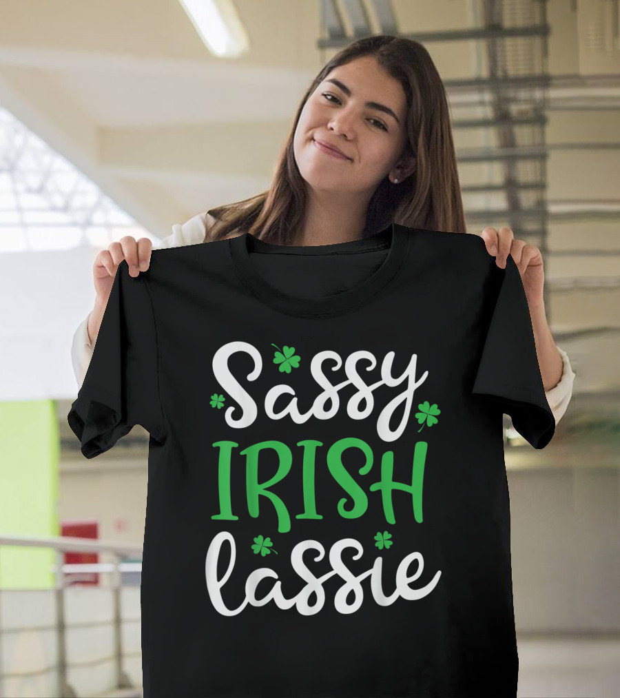 Sassy Irish Lassie St Patricks Day Irish Girls Shamrock OY T-Shirt