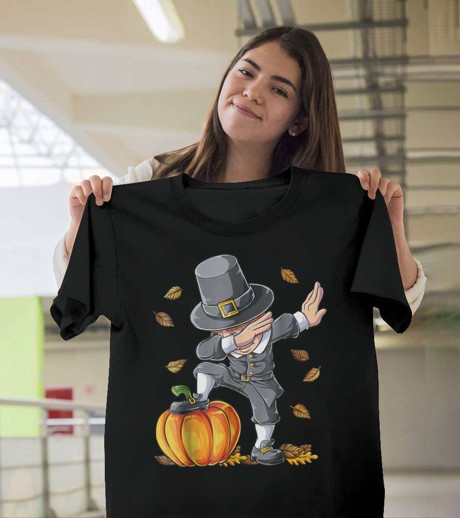 Thanksgiving Pilgrim Dabbing Kid with Pumpkin and Autumn Leaves T-Shirt