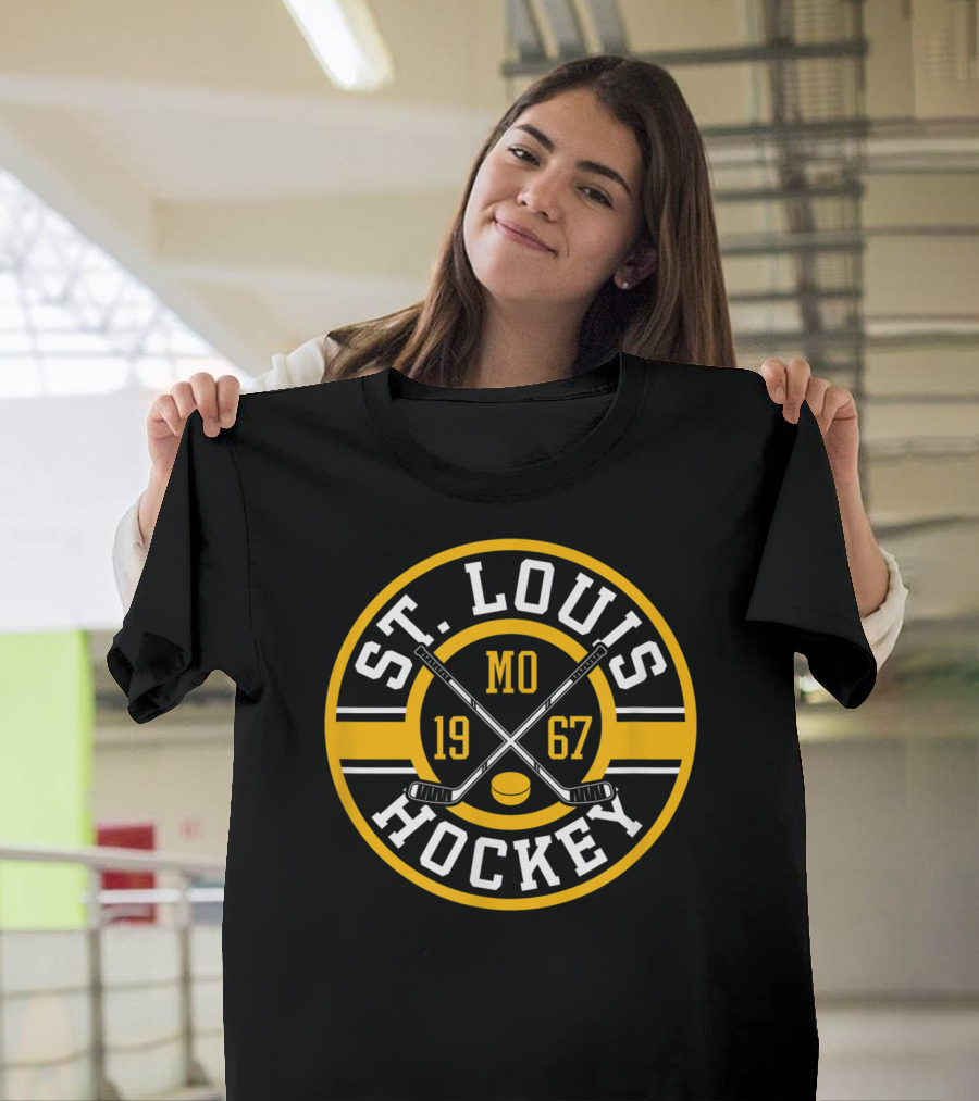 St Louis Hockey MO 1967 Vintage Ice Hockey Sticks T-Shirt