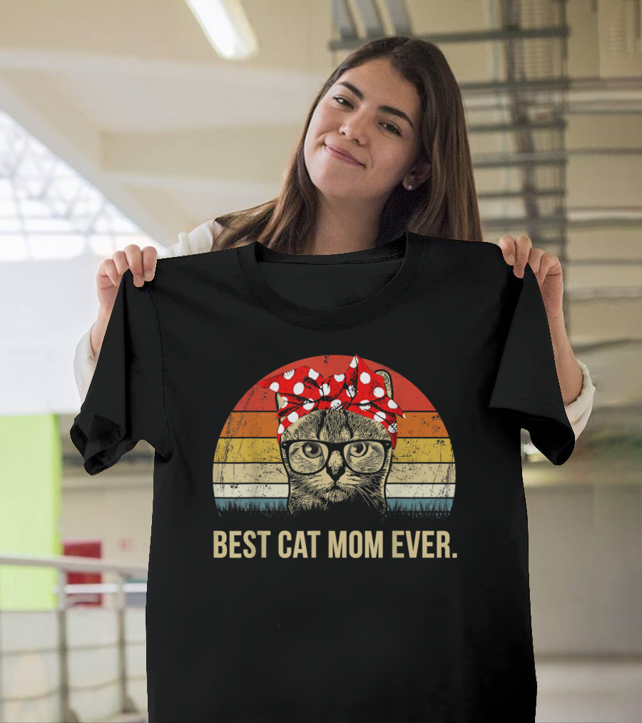 Best Cat Mom Ever Vintage Retro Graphic Cat MomyGift T-Shirt