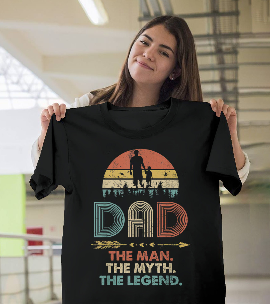 Dad The Man The Myth The Legend Vintage Papa Silhouette Retro Sunset Forest Arrow T-Shirt
